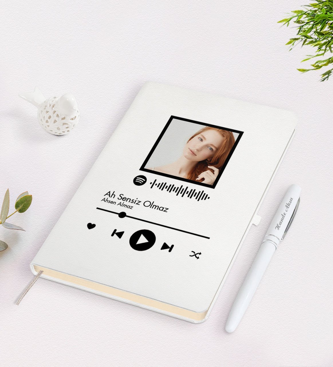 Kişiye Özel Fotoğraflı Spotify Barkodlu Beyaz Defter Kalem Seti-1