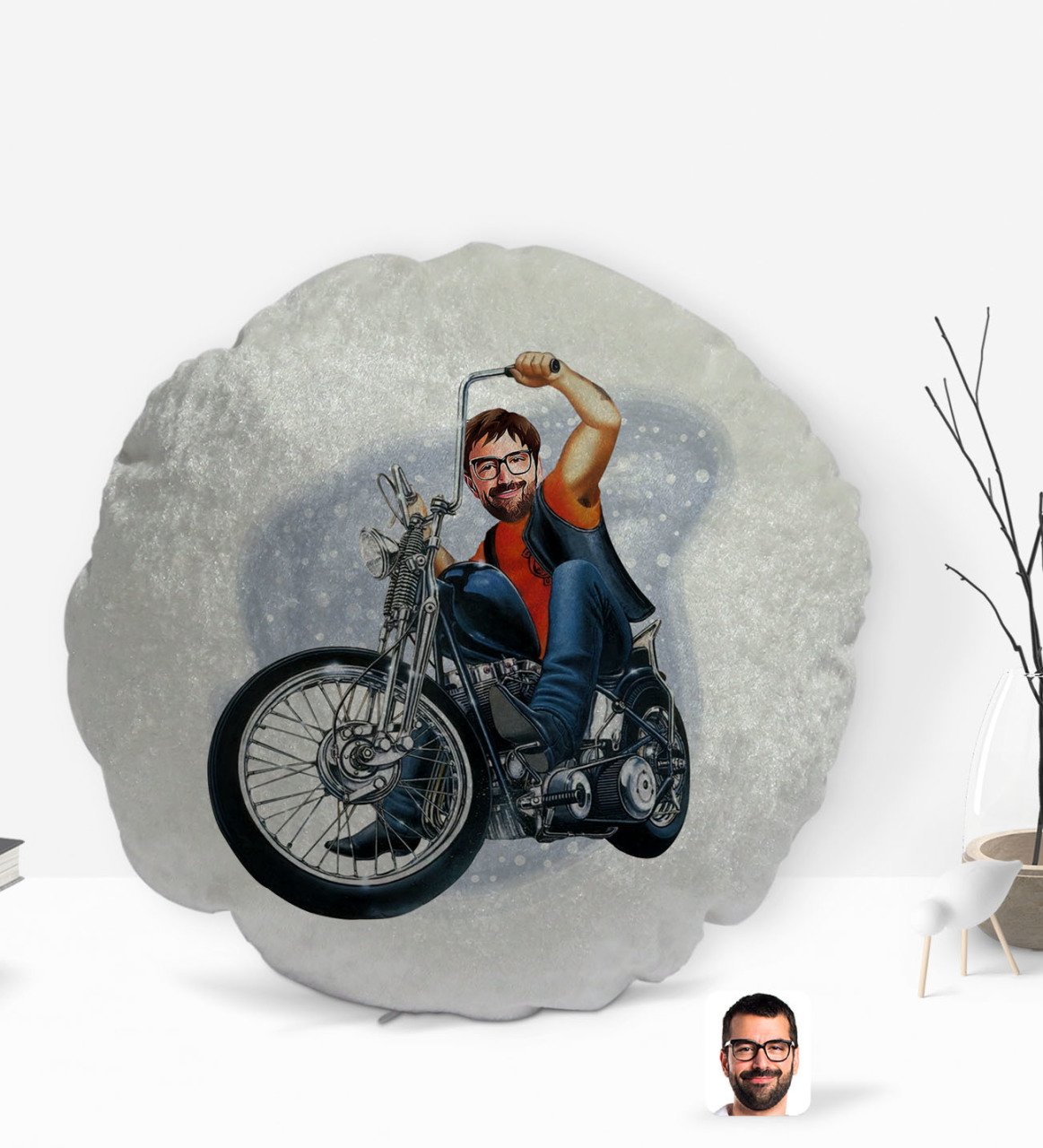 Kişiye Özel Erkek Motorcu Karikatürlü Yuvarlak Dekoratif Kırlent Yastık-5