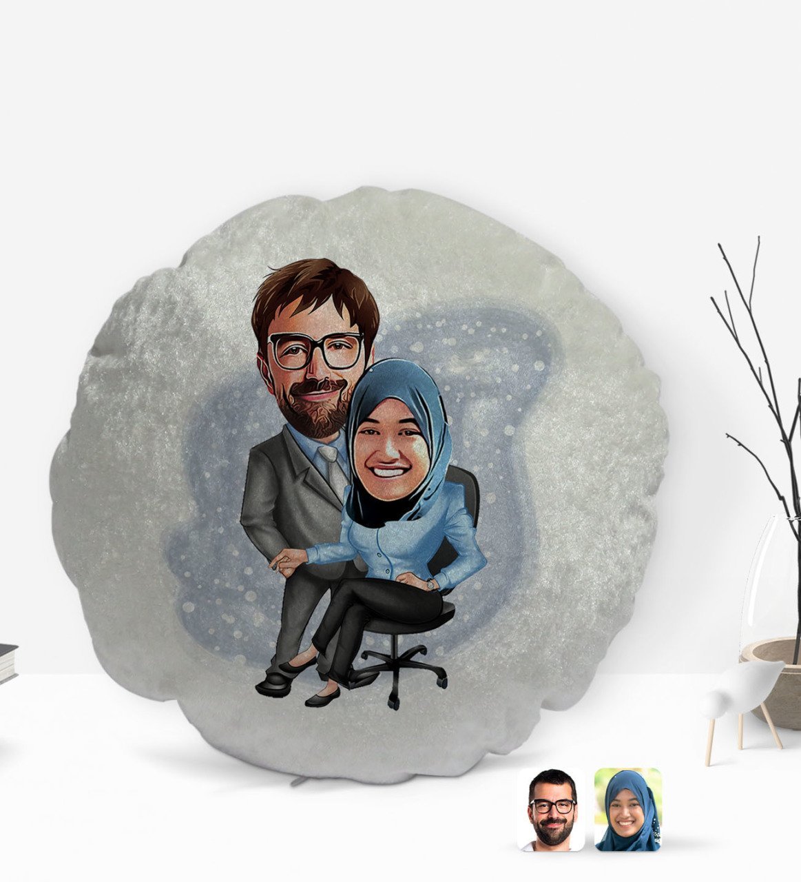 Kişiye Özel Sevgililer Karikatürlü Yuvarlak Dekoratif Kırlent Yastık-59