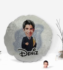 Kişiye Özel İsimli Erkek Avukat Karikatürlü Yuvarlak Dekoratif Kırlent Yastık-1