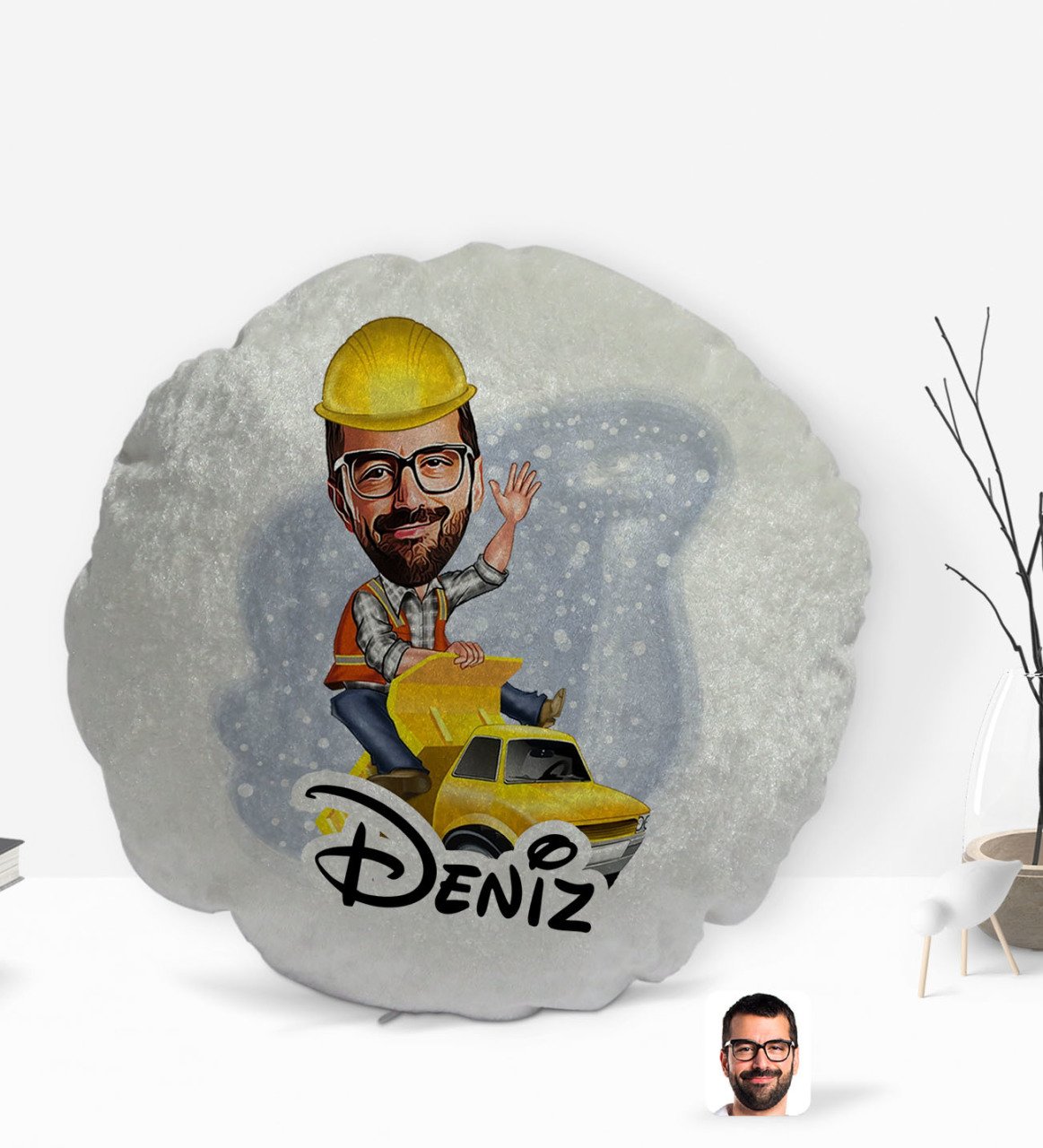 Kişiye Özel İsimli Erkek Yol Mühendisi Karikatürlü Yuvarlak Dekoratif Kırlent Yastık-1
