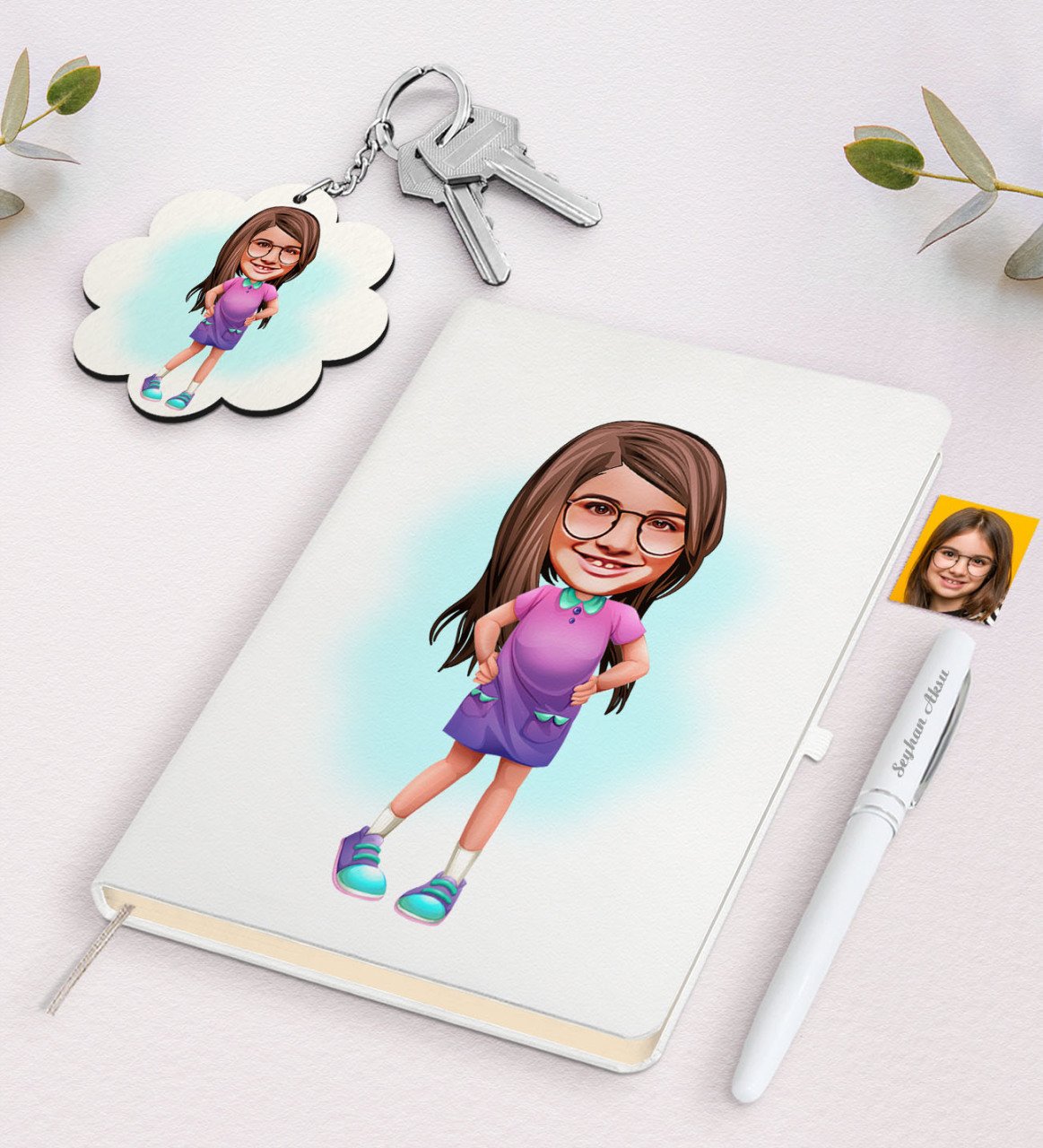 Kişiye Özel Kız Çocuk Karikatürlü Beyaz Defter Kalem ve Anahtarlık Hediye Seti-3