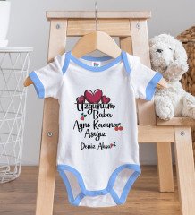 BK Kids Kişiye Özel Aynı Kadına Aşığız Tasarımlı Mavi Bebek Body Zıbın ve Mama Önlüğü Hediye Seti-2
