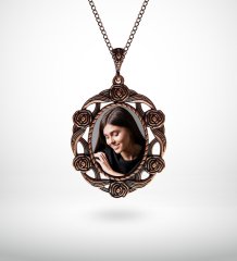 Kişiye Özel Fotoğraflı Otantik Eskitme Bakır Kolye (Model 2)
