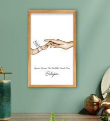 BK Gift Kişiye Özel Renkli El Ele Tutuşan Anne-Çocuk Tasarımlı Ahşap Çerçeveli Tablo-1 40x25cm, Anneye Hediye, Yeni Doğum Hediyesi