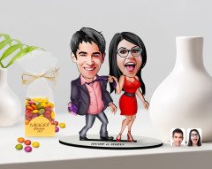 Kişiye Özel Sevgililer Karikatürlü 3D Ahşap Biblo ve Çikolatalı Renkli Bonbon Draje Hediye Seti-4