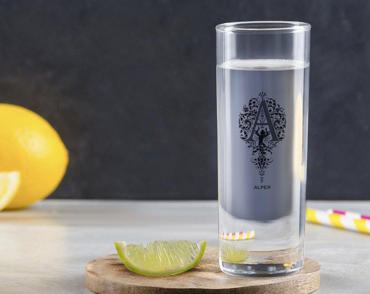 Kişiye Özel Renkli Baskılı Kaligrafi Harfli Vodka Bardağı-2