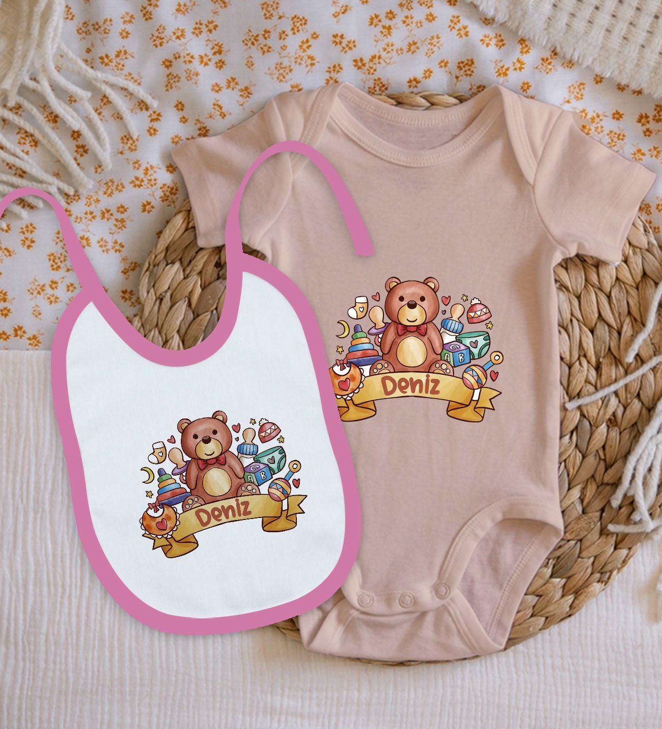 BK Kids Kişiye Özel İsimli Pembe %100 Pamuklu Kısa Kol Bebek Body Zıbın ve Mama Önlüğü Hediye Seti-7