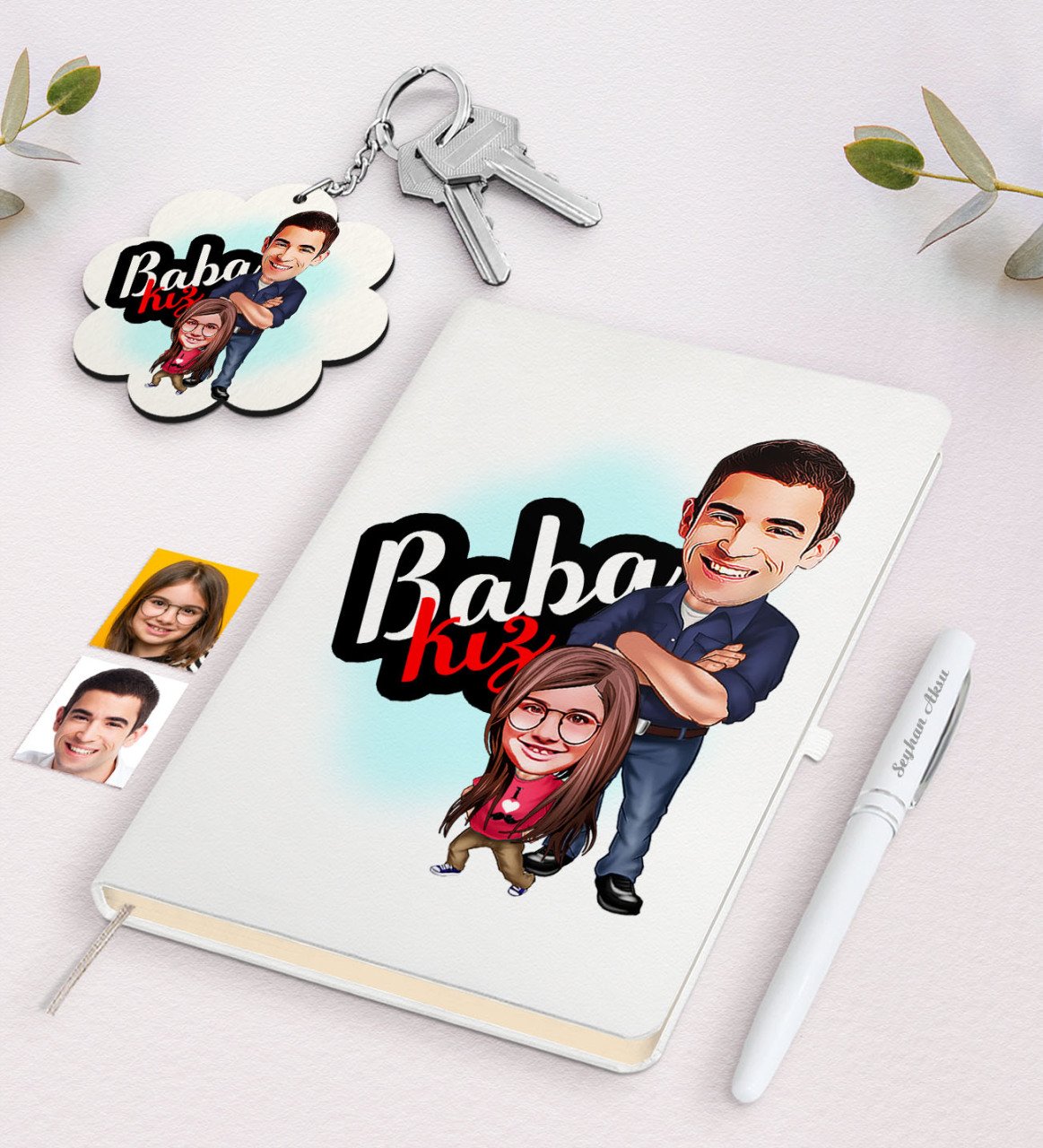 Kişiye Özel Baba Kız Karikatürlü Beyaz Defter Kalem ve Anahtarlık Hediye Seti-3
