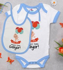 BK Kids Kişiye Özel Mekanın Sahibi Geliyor Tasarımlı Mavi Bebek Body Zıbın ve Mama Önlüğü Hediye Seti