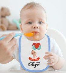 BK Kids Kişiye Özel Mekanın Sahibi Geliyor Tasarımlı Mavi Bebek Body Zıbın ve Mama Önlüğü Hediye Seti