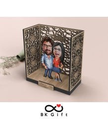 BK Gift Kişiye Özel 3D Ahşap Karikatürlü Çift/Sevgili Bahçe Biblosu, Sevgililer Günü Hediyesi, Doğum Günü Hediyesi, Yıl Dönümü Hediyesi