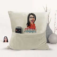 BK Gift Kişiye Özel Kadın Karikatür Tasarımlı Organizer Kumanda ve Atıştırmalık Cepli Sarı Kırlent Yastık-1 Arkadaşa Hediye, Cepli Yastık