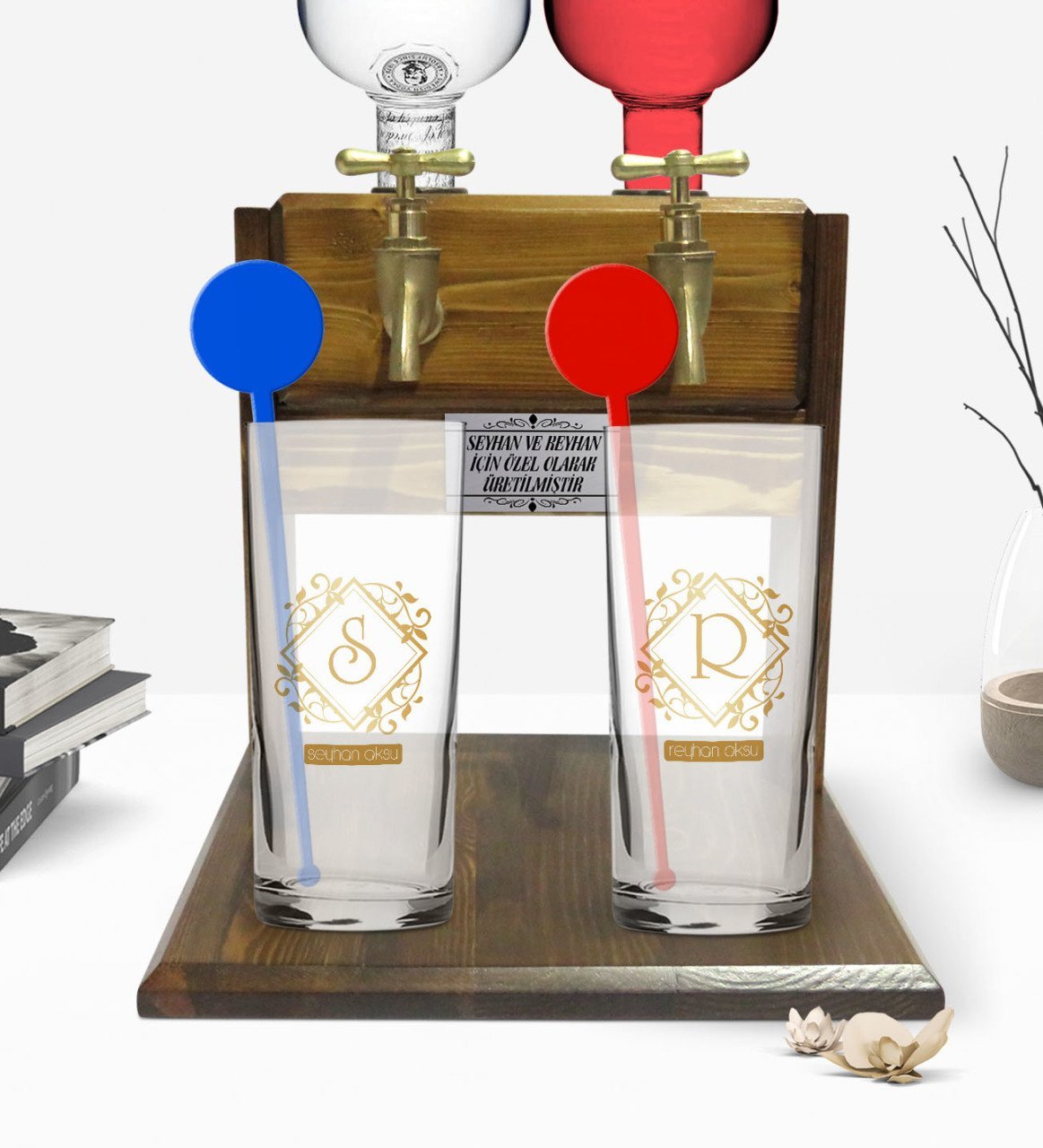 Kişiye Özel Renkli Baskılı İsimli İkili Vodka Bardağı ve Çift Musluklu Doğal Ahşap Vodka Standı-15