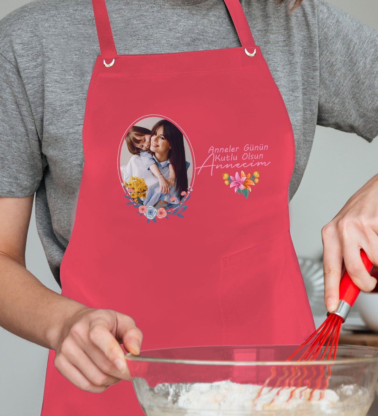 BK Gift Kişiye Özel Fotoğraflı Anneler Günü Tasarımlı Profesyonel Kırmızı Mutfak Önlüğü, Aşçı Önlüğü, Şef Önlüğü, Anneye Hediye-1
