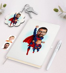 Kişiye Özel Süper Baba ve Oğul Karikatürlü Beyaz Defter Kalem ve Anahtarlık Hediye Seti