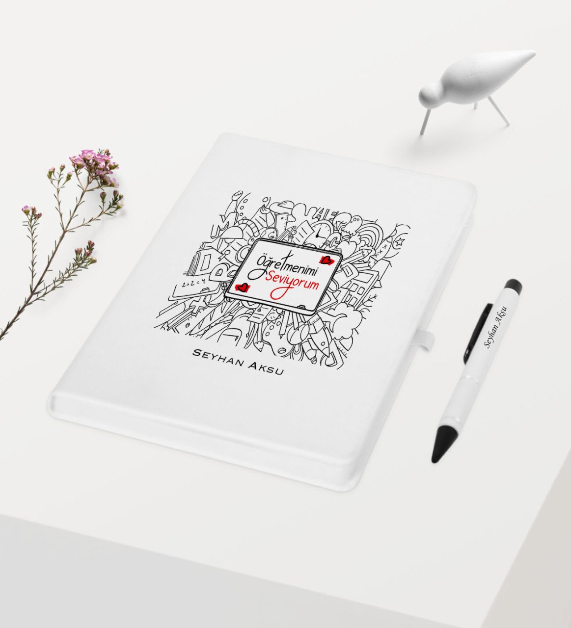Kişiye Özel Öğretmenimi Seviyorum Temalı Beyaz Defter Kalem Hediye Seti