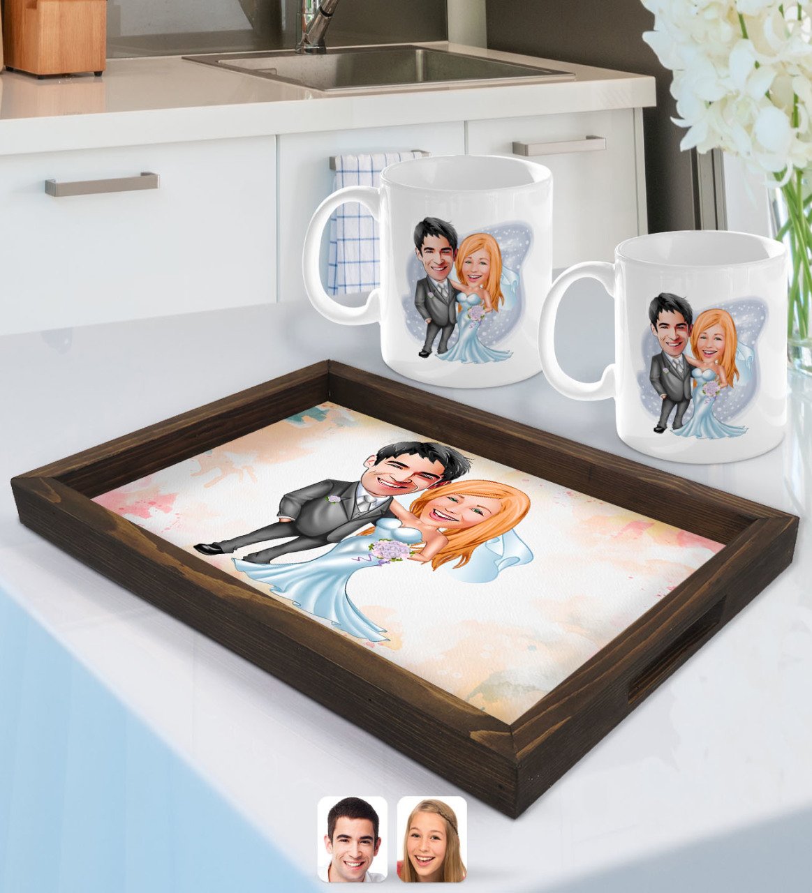 Kişiye Özel Evleniyoruz Karikatürlü Doğal Ahşap Tepsi ve 2’li Kupa Bardak Seti-5