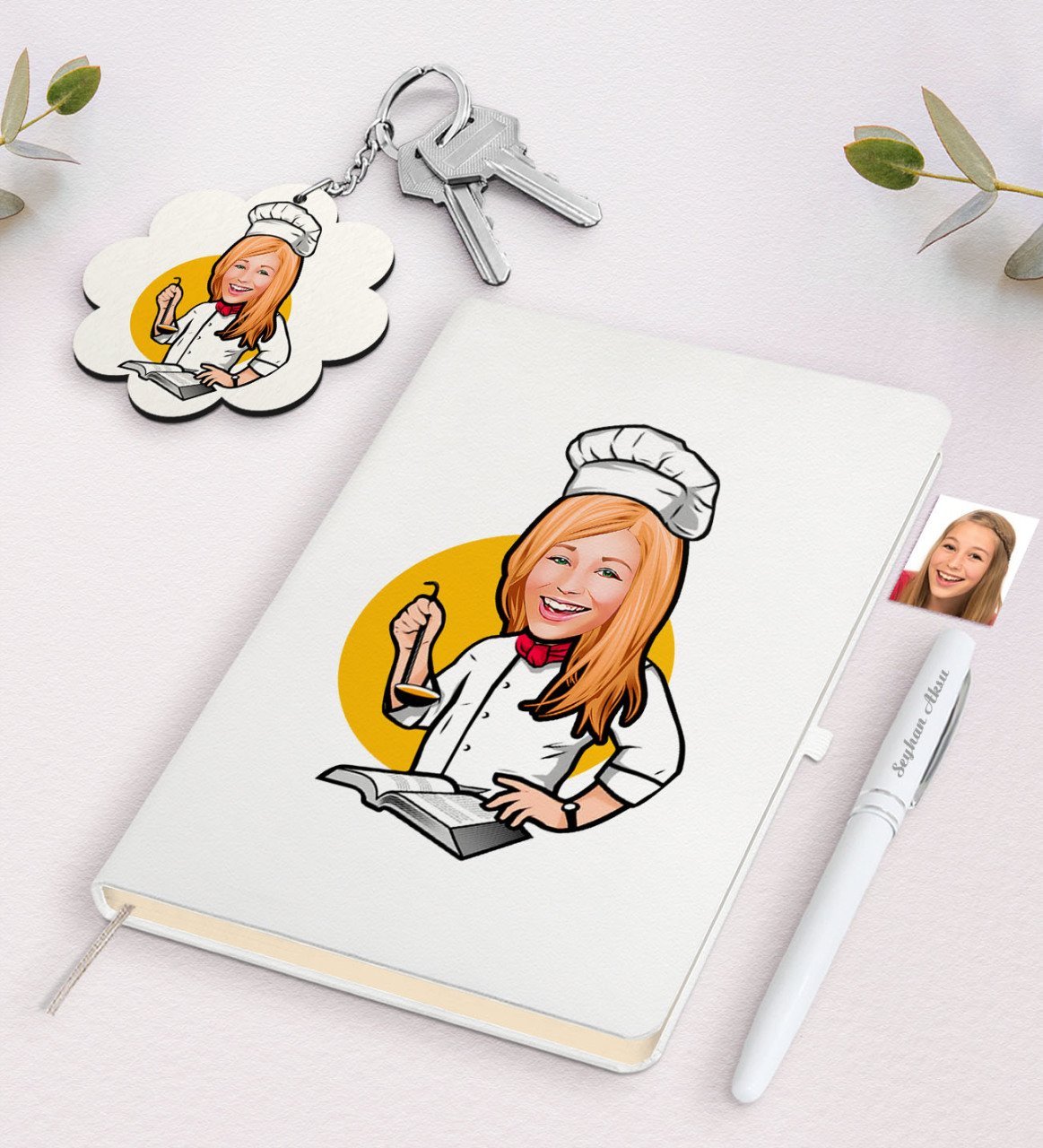 Kişiye Özel Kadın Chef Karikatürlü Beyaz Defter Kalem ve Anahtarlık Hediye Seti-12