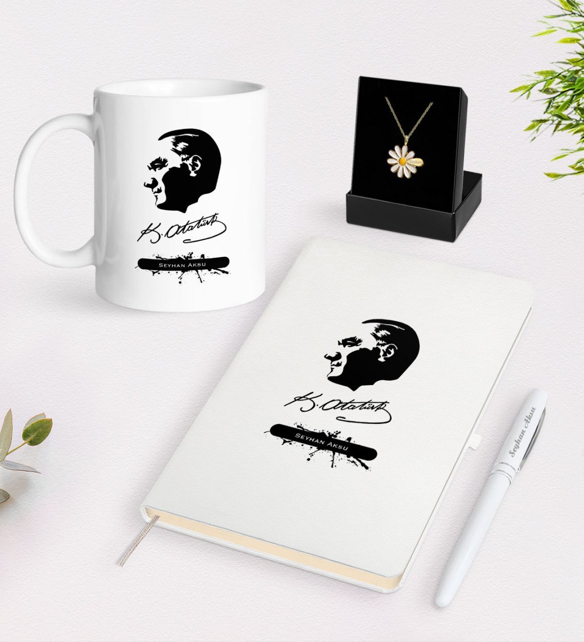 Kişiye Özel Atatürk Temalı Beyaz Kupa Defter Kalem ve İsimli Papatya Kolye Hediye Seti-4