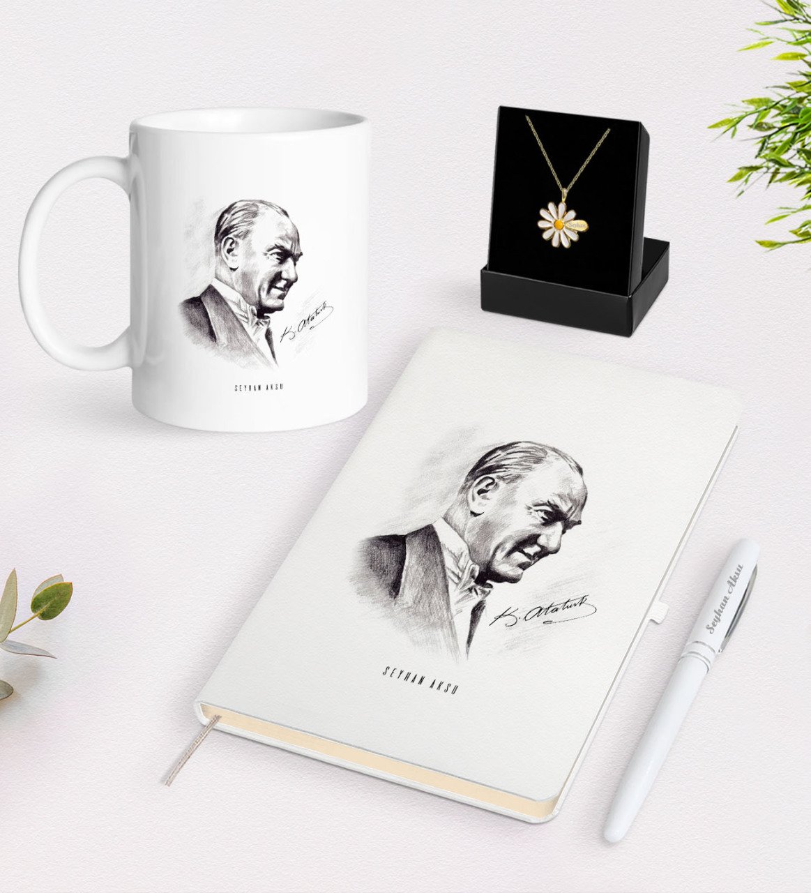 Kişiye Özel Atatürk Temalı Beyaz Kupa Defter Kalem ve İsimli Papatya Kolye Hediye Seti-10