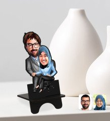 Kişiye Özel Sevgililer Karikatürlü Ahşap Biblo Telefon Standı-59