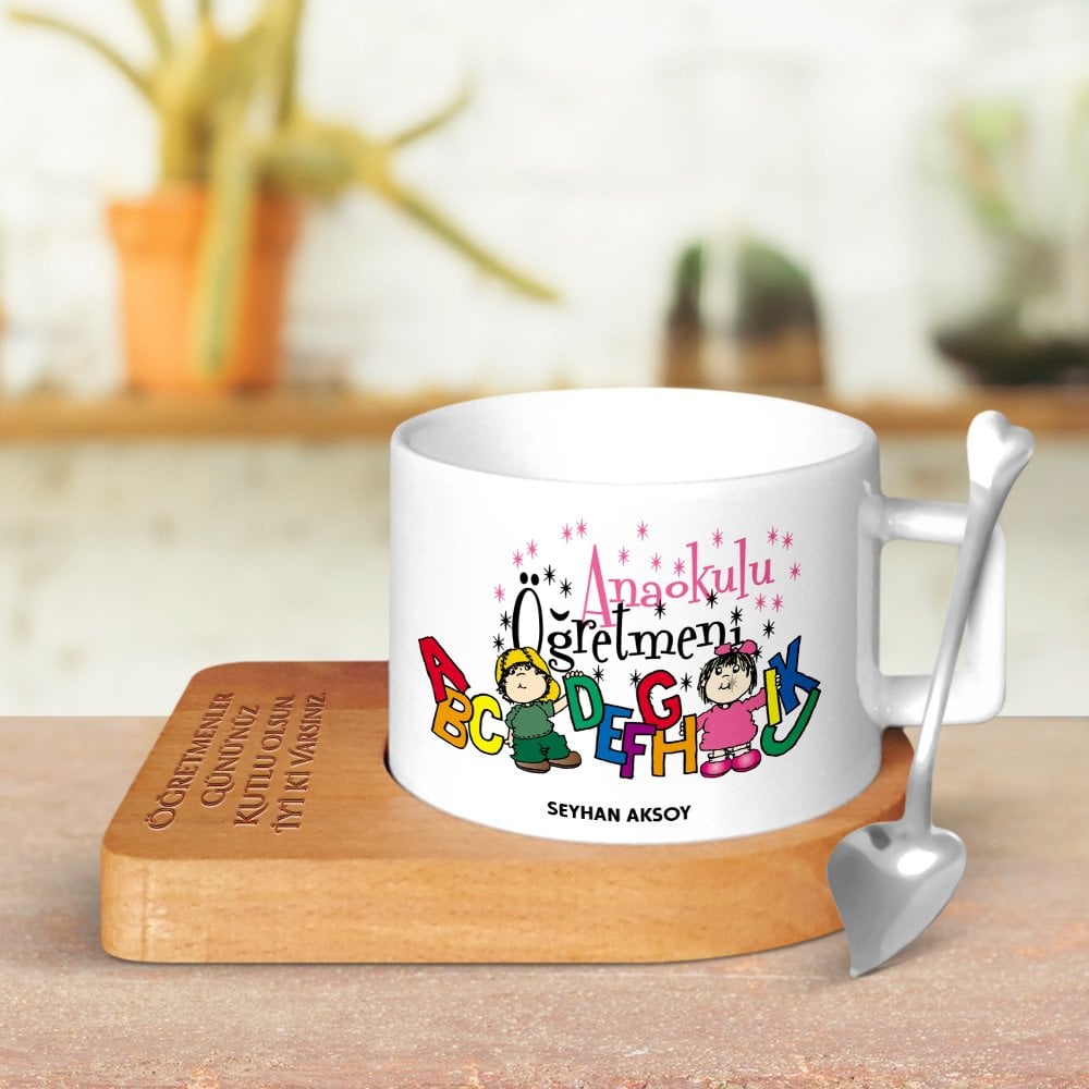 Kişiye Özel Anaokulu Öğretmeni Altlıklı Seramik Fincan - 3