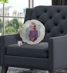 Kişiye Özel Büyükanne Karikatürlü Yuvarlak Dekoratif Kırlent Yastık-1