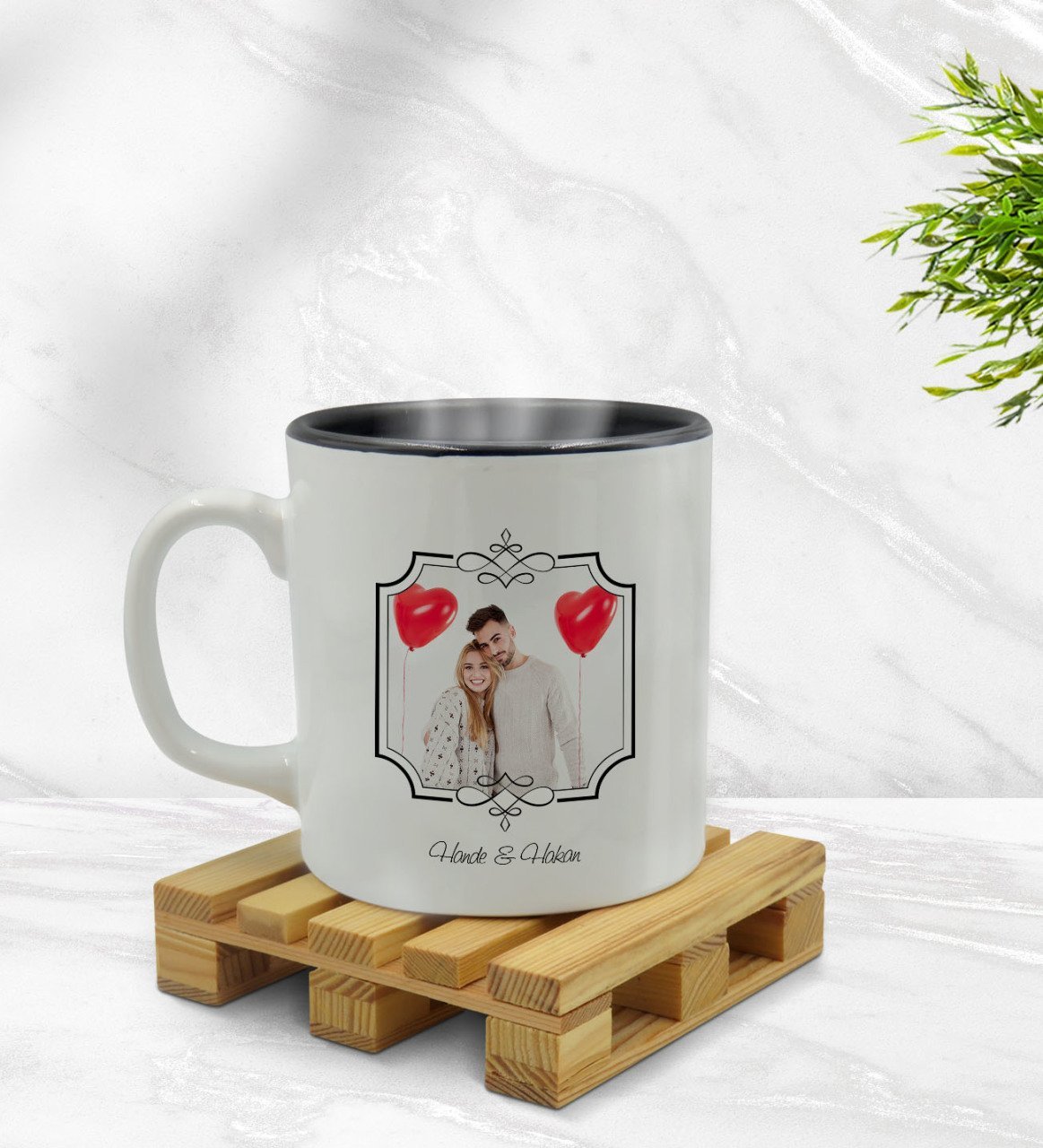 Kişiye Özel İsimli Fotoğraflı İçi Siyah Renkli Kupa Bardak Model 31