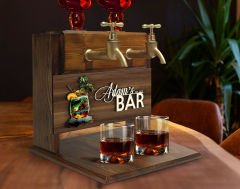 BK Gift Kişiye Özel Kabartma İsimli ve Tarihli Çift Musluklu Doğal Ahşap İçki Standı-8, İçki Standı, Doğum Günü Hediyesi, Ev Hediyesi
