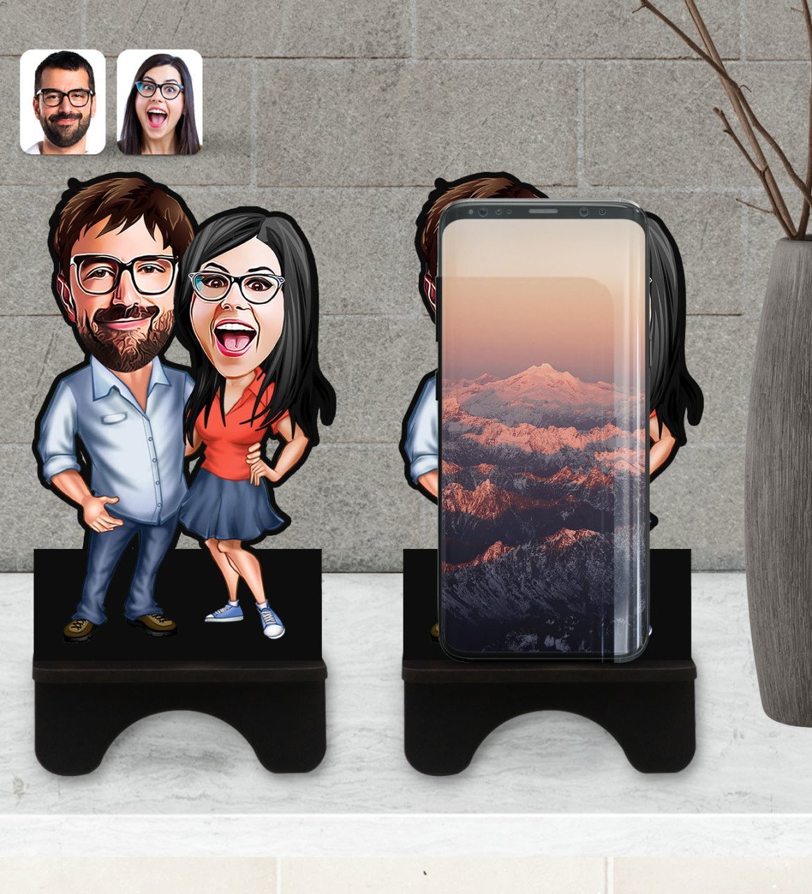 Kişiye Özel Sevgililer Karikatürlü Ahşap Biblo Telefon Standı-105