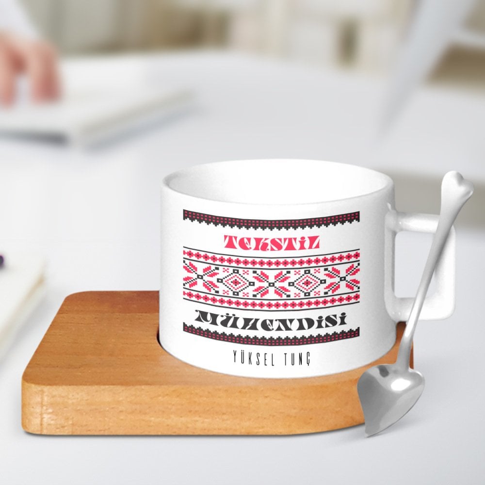Kişiye Özel Mesleki Tekstil Mühendisi Ahşap Altlıklı Seramik Fincan - 1
