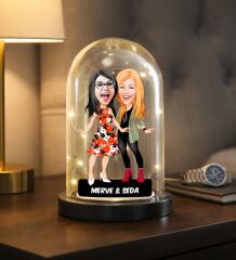 BK Gift Kişiye Özel Kız Kardeşler Karikatürlü Led Işıklı Cam Fanus Biblo -2, Kız Kardeşe Hediye, Doğum Günü Hediyesi