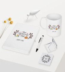 Kişiye Özel Yılın En İyi Öğretmeni Temalı Beyaz Defter Kalem Kupa Ayna Seti
