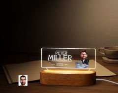 BK Gift Kişiye Özel İsimli Erkek Patron Karikatürlü Led Işıklı Akrilik Masa İsimliği-12, Ofis Dekoru, Mesleki Hediye, Ofis Hediyeleri
