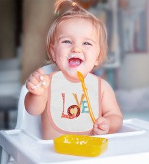 BK Kids Love Tasarımlı Pembe Bebek Mama Önlüğü