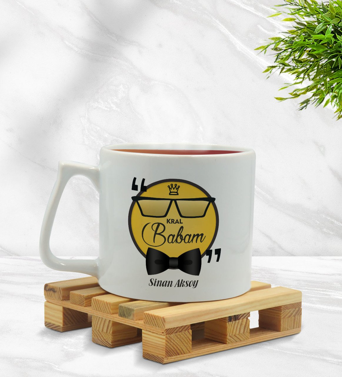 Kişiye Özel Kral Babam Tasarımlı Middle Beyaz Kupa Bardak - Model 1