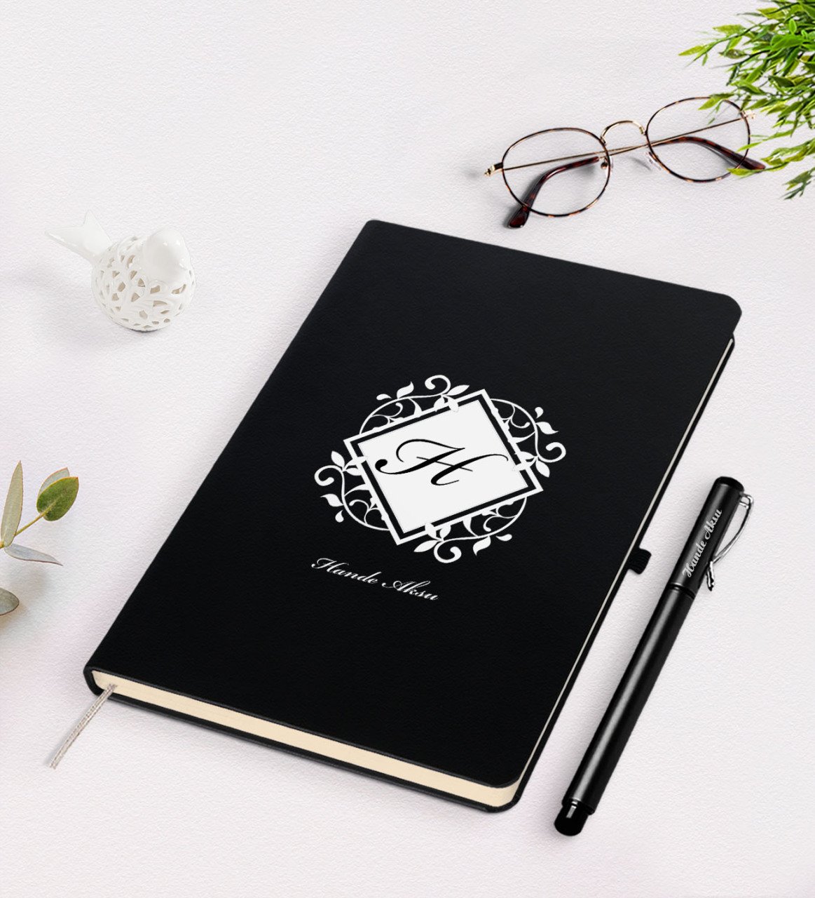 Kişiye Özel Baş Harf İsim Tasarımlı Siyah Defter Kalem Seti-10