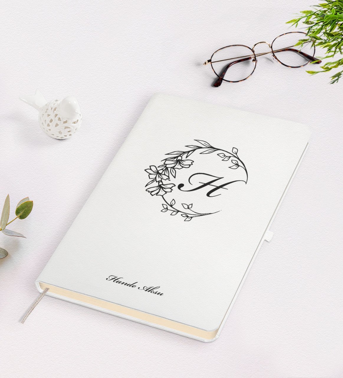 Kişiye Özel Baş Harf İsim Tasarımlı Beyaz Defter-4