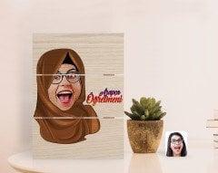 Kişiye Özel Kadın Arapça Öğretmeni Karikatürlü Otantik Masaüstü Ahşap Palet Çerçeve-1