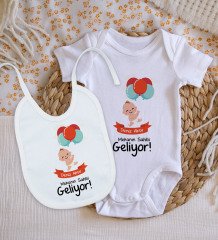 BK Kids Kişiye Özel Mekanın Sahibi Geliyor Tasarımlı Bebek Body Zıbın ve Mama Önlüğü Hediye Seti - Model 1