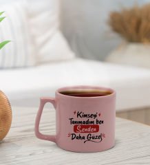 BK Gift Kimseyi Görmedim Ben Tasarımlı Pembe Sert Kapaklı Defter ve Middle Kupa Seti-1, Arkadaşa Hediye, Yeni İş Hediyesi, Doğum Günü Hediyesi