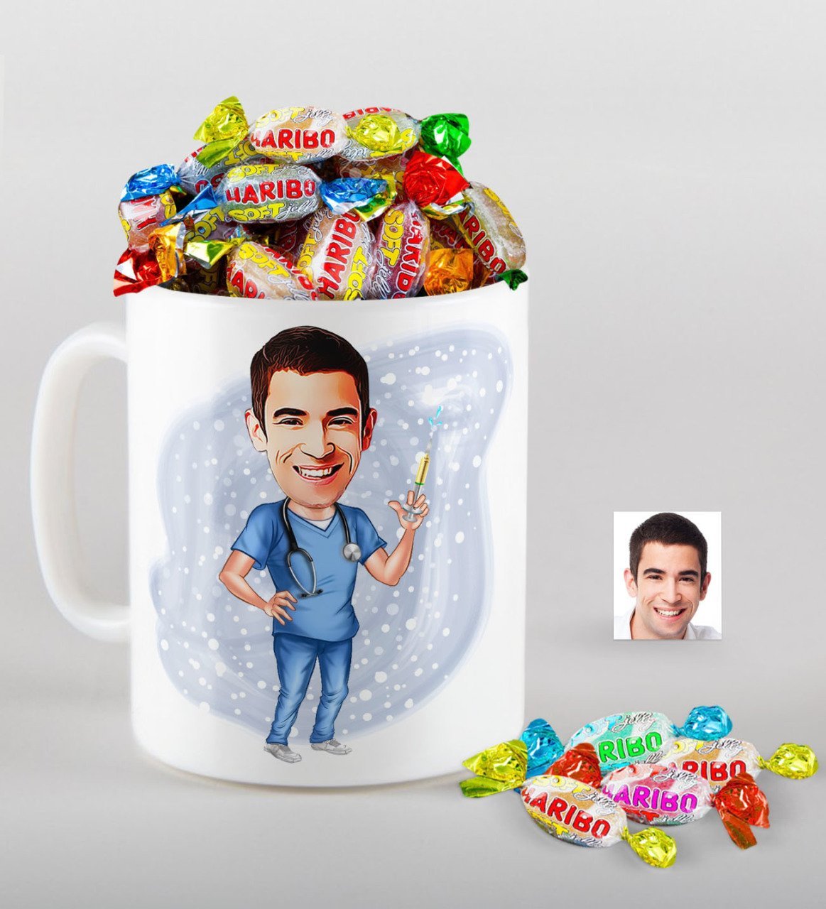 Kişiye Özel Bay Doktor Karikatürlü Kupa ve Haribo Fruitbons Şeker Hediye Seti-3