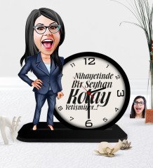 Kişiye Özel Bayan Kolay Yetişmiyor Karikatürlü Ahşap Masaüstü Saat - 3