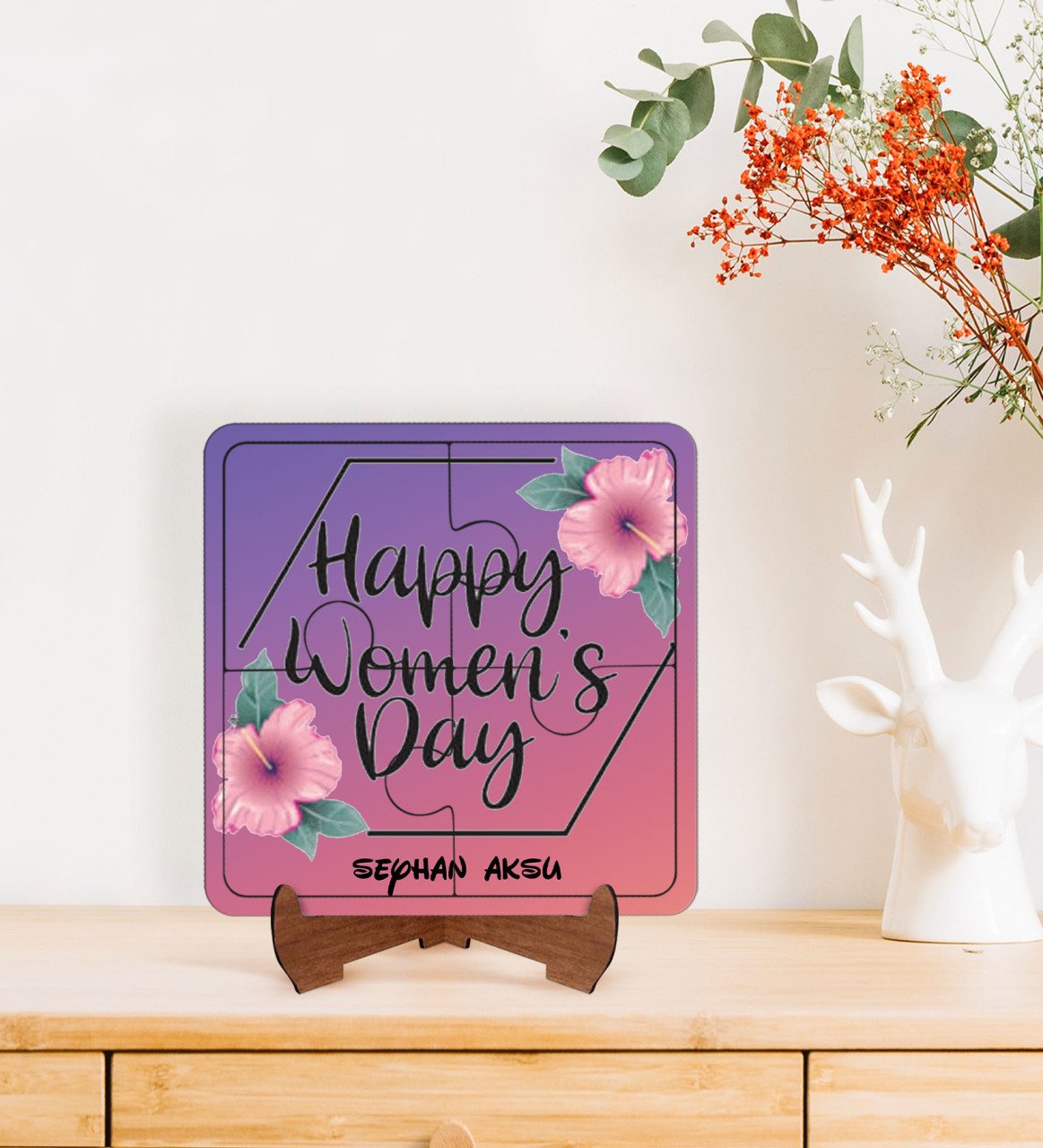 Kişiye Özel İsimli Kadınlar Günü Tasarımlı Ahşap Standlı Puzzle Çerçeve-21