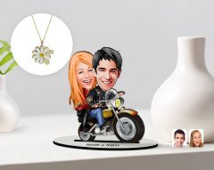 Kişiye Özel Sevgililer Karikatürlü 3D Ahşap Biblo ve Çift İsimli Papatya Kolye Seti-17