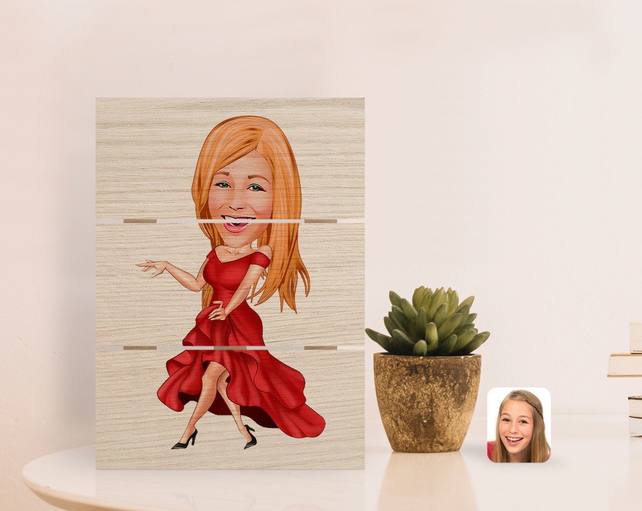 Kişiye Özel Kadın Manken Karikatürlü Otantik Masaüstü Ahşap Palet Çerçeve-1