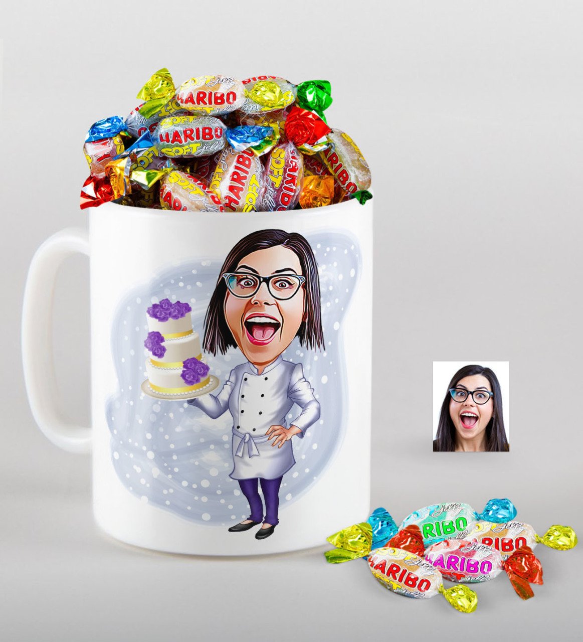 Kişiye Özel Bayan Chef Karikatürlü Kupa ve Haribo Fruitbons Şeker Hediye Seti-2