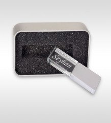 Kişiye Özel F-139-32 Kristal USB Bellek 32 GB (Mavi Işıklı)