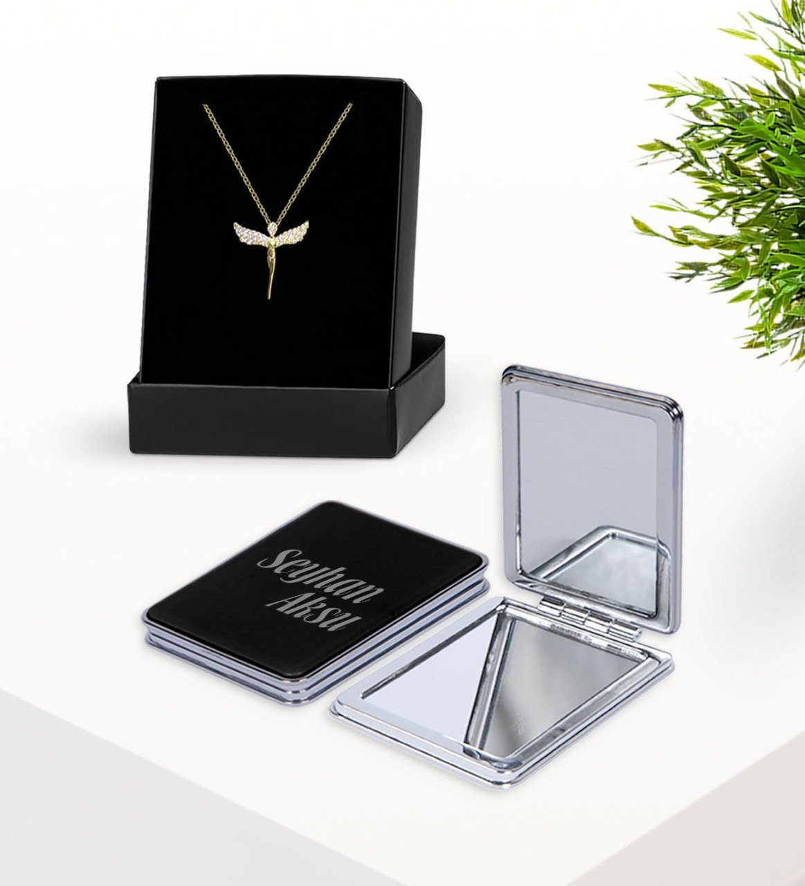 Zirkon Taşlı Gold Melek Kolye ve Siyah Dikdörtgen Ayna Set